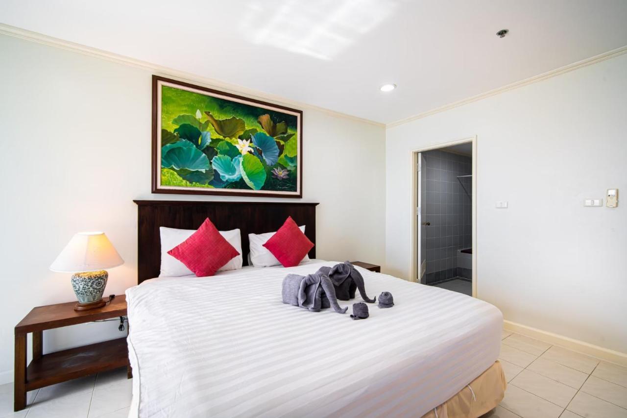 Apartment Tower By Seesea Patong