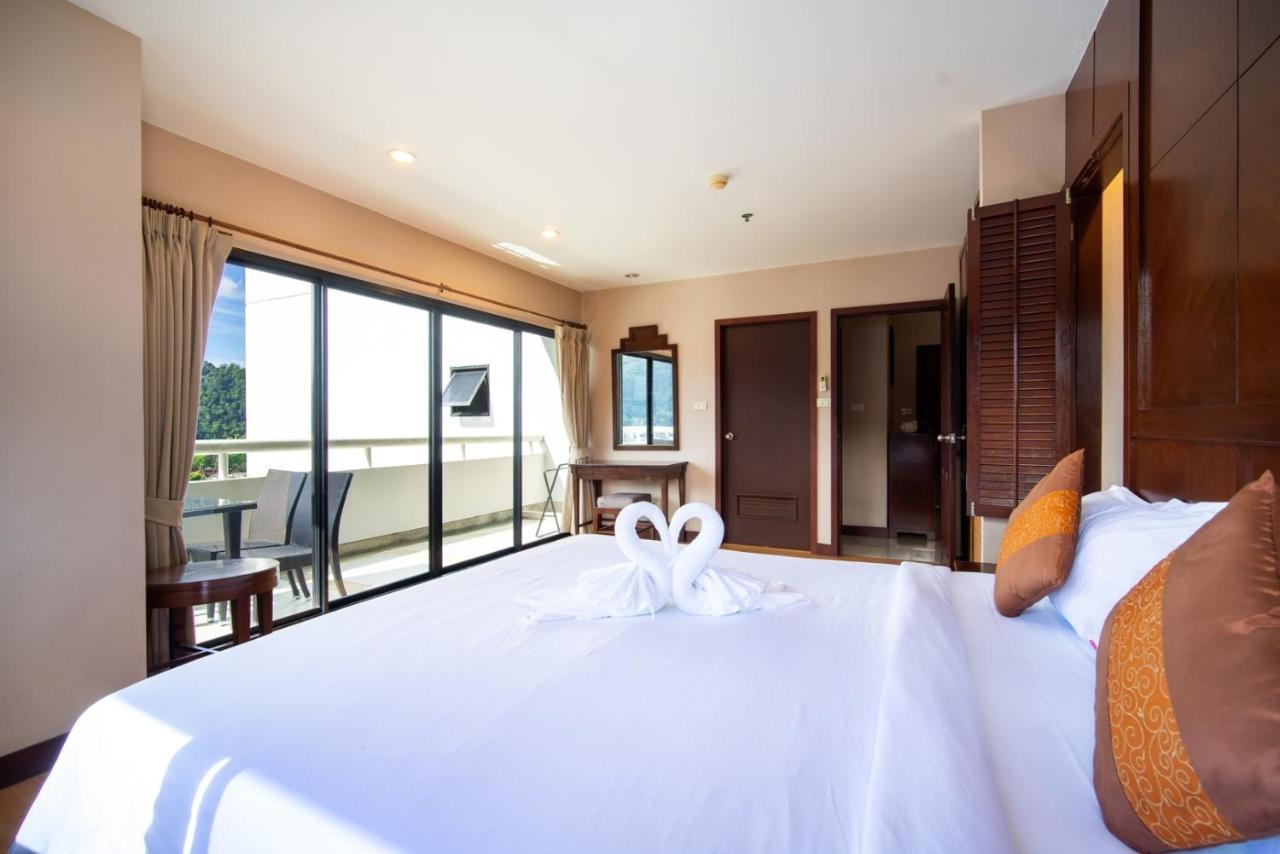 Apartment Tower By Seesea Patong